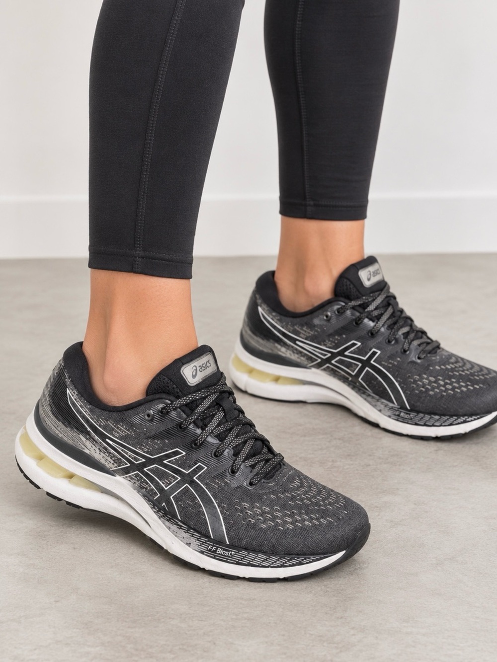 Asics Gel Kayano 27 Black and White Women’s 9.5 Running Shoes